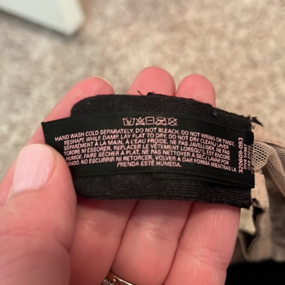 Victoria’s Secret Very Sexy Padded Demi Bra - Picture 8 of 8